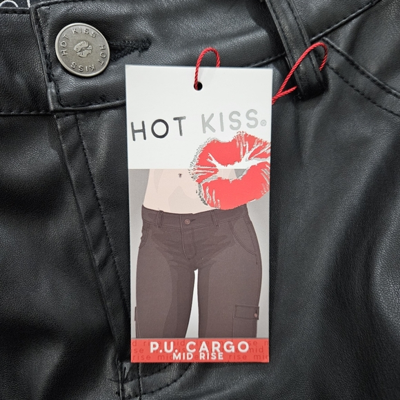 Hot Kiss P.U. Leather Cargo Mid Rise Pants in Black Junior's Size 7 - Picture 3 of 4